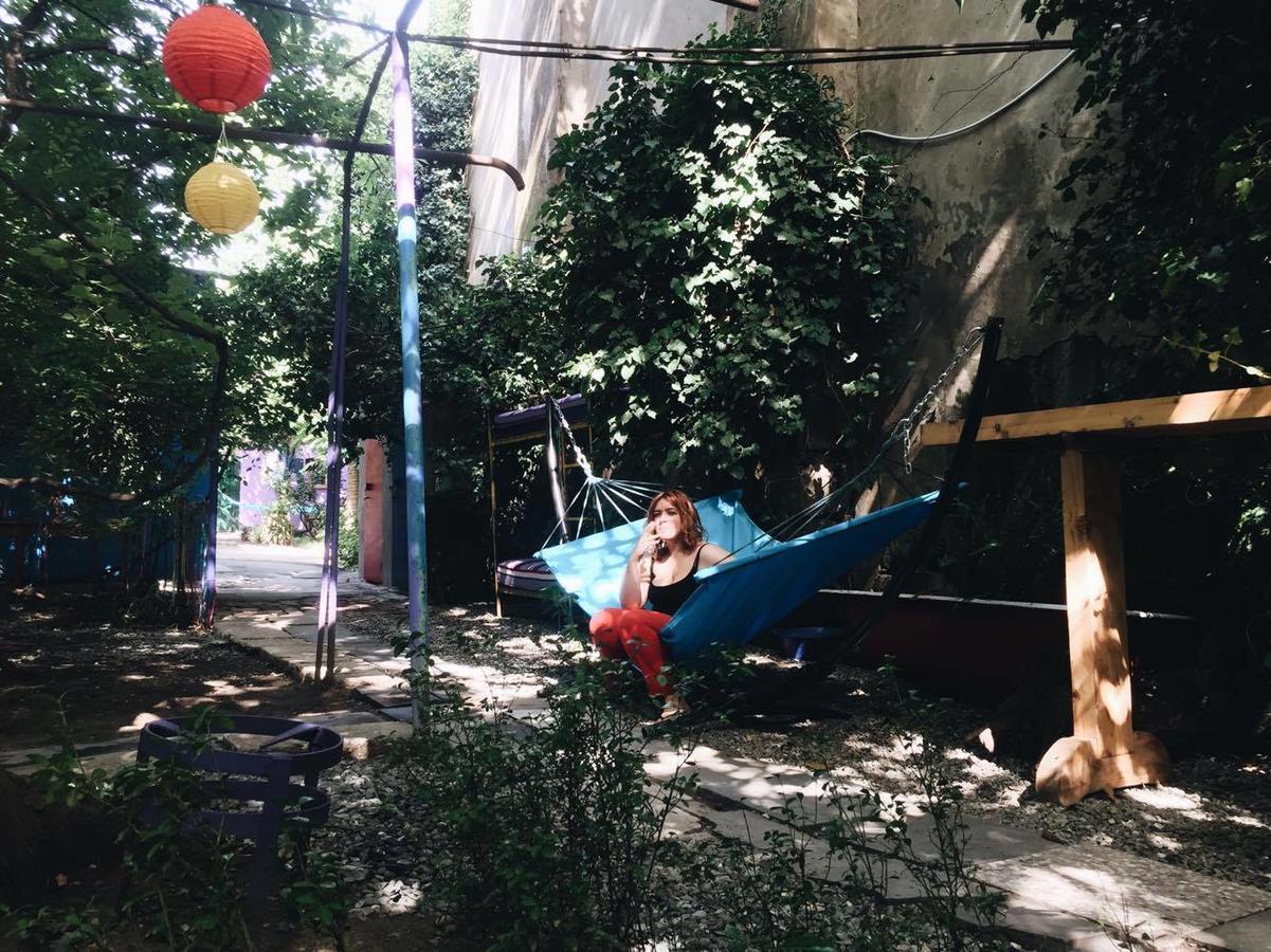 Zgarbi Hostel Tbilisi Bagian luar foto