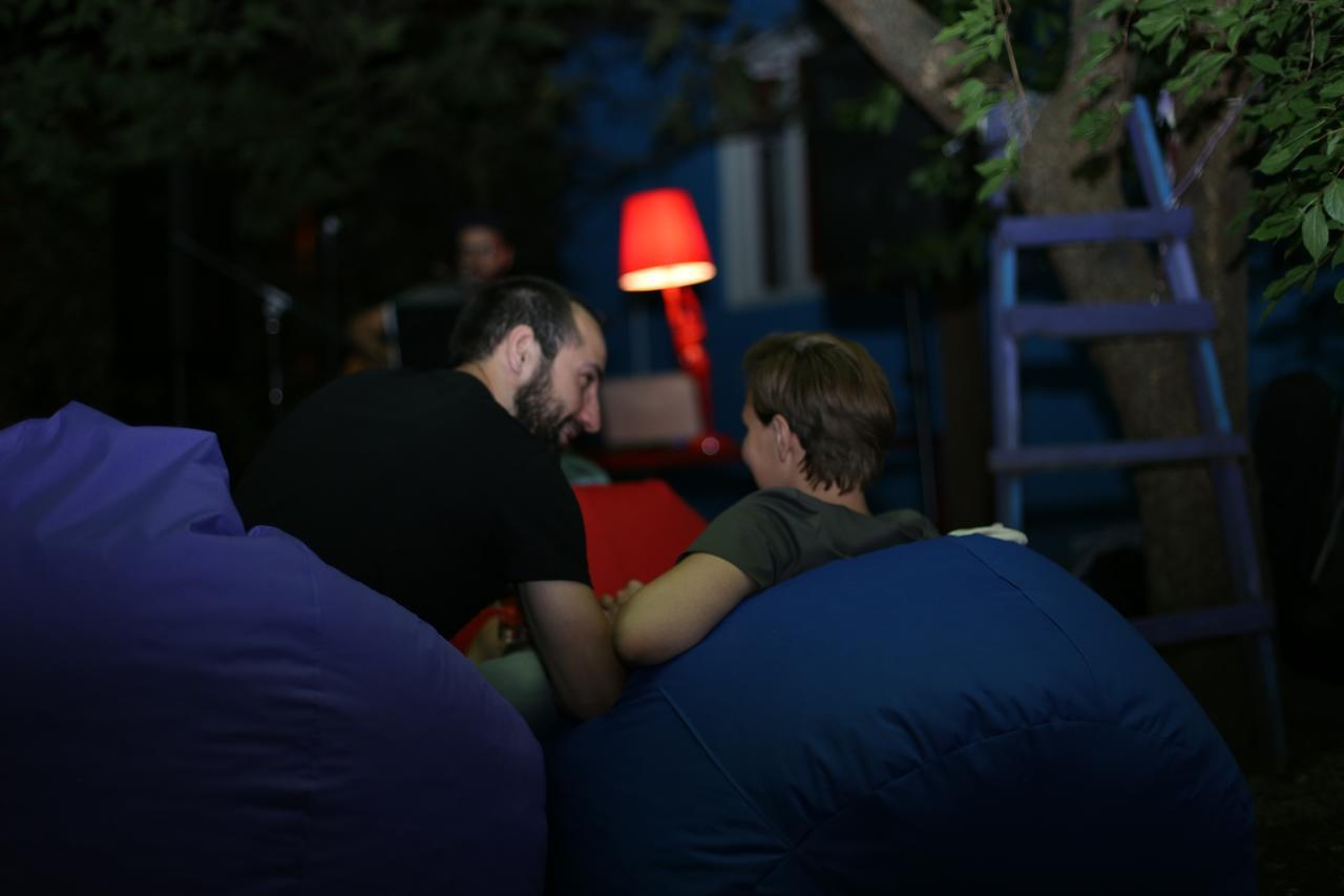 Zgarbi Hostel Tbilisi Bagian luar foto