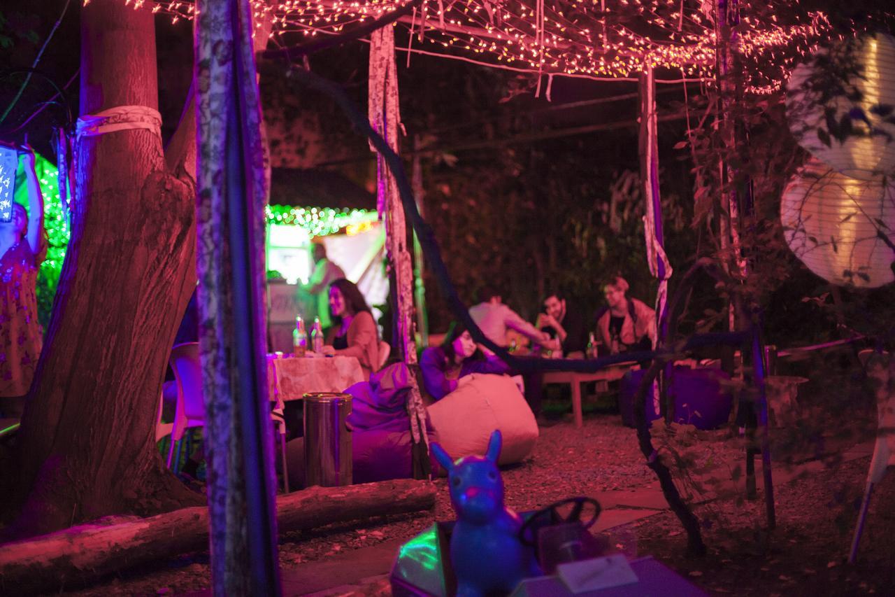 Zgarbi Hostel Tbilisi Bagian luar foto
