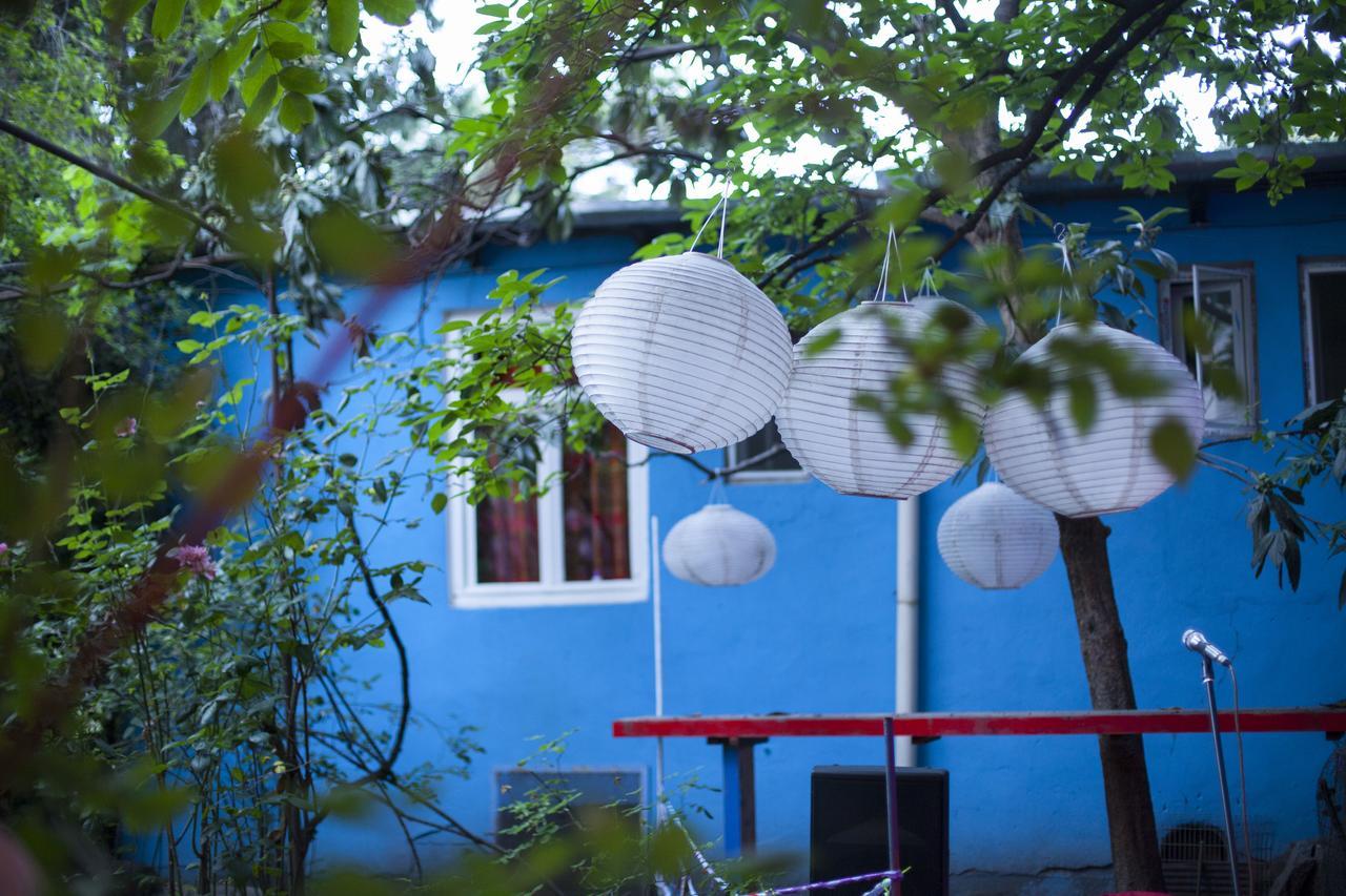 Zgarbi Hostel Tbilisi Bagian luar foto